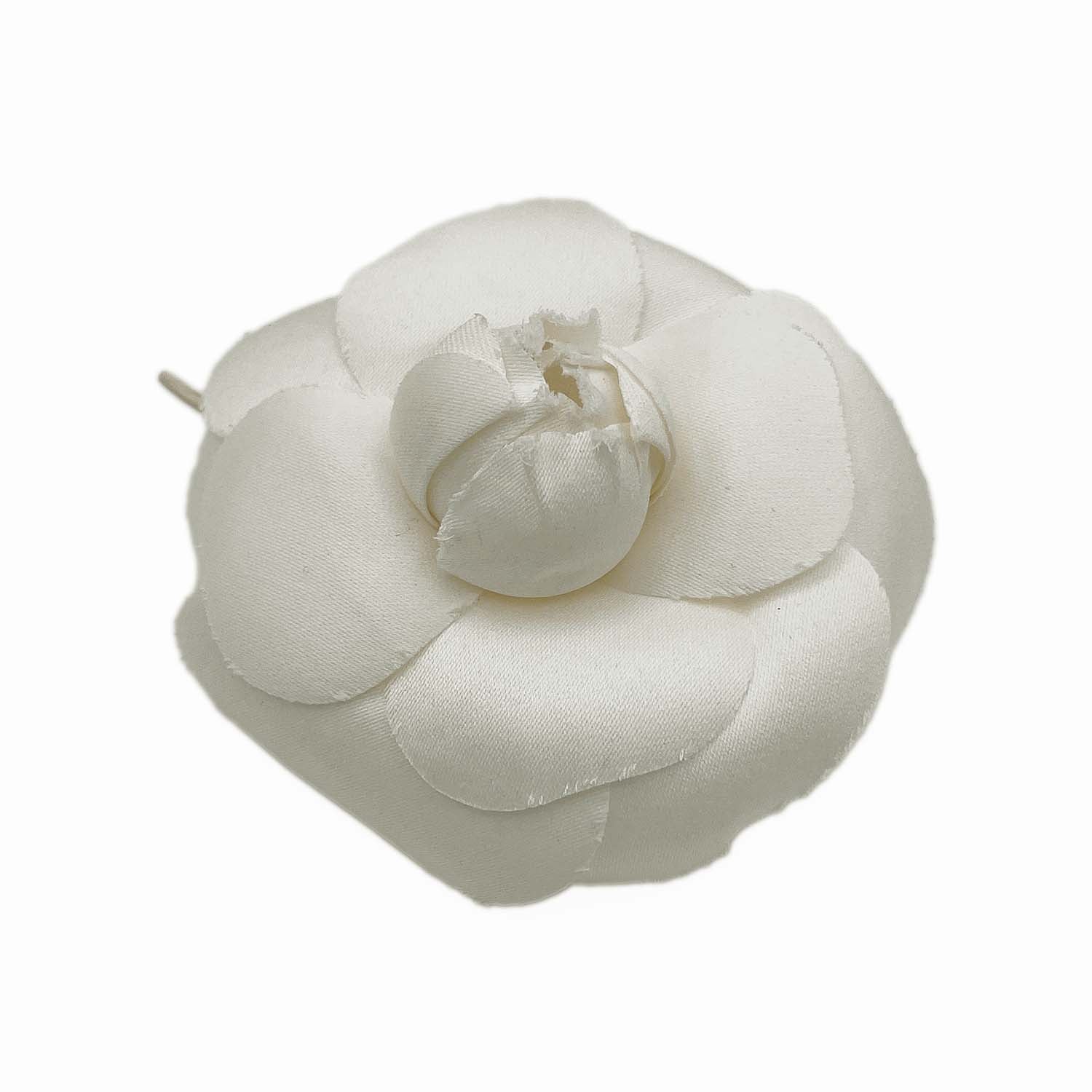 CHANEL シャネル 9cm カメリア コサージュ ブローチ バッジ ホワイト フラワー