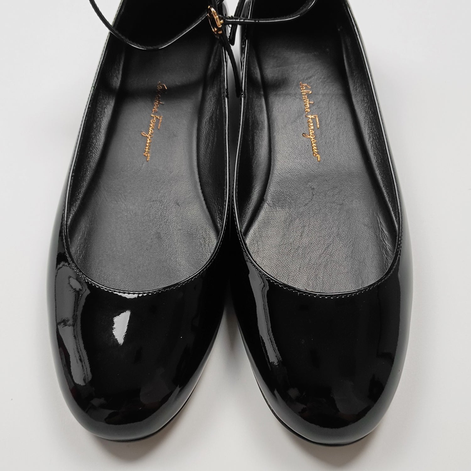 Salvatore Ferragamo フェラガモ アンクルストラップ バレエシューズ 8.5 B