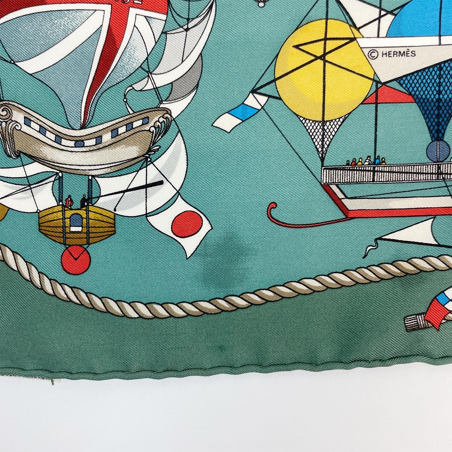 HERMES エルメス プチ・カレ43 LES FOLIES DU CIEL 大空の狂気 スカーフ