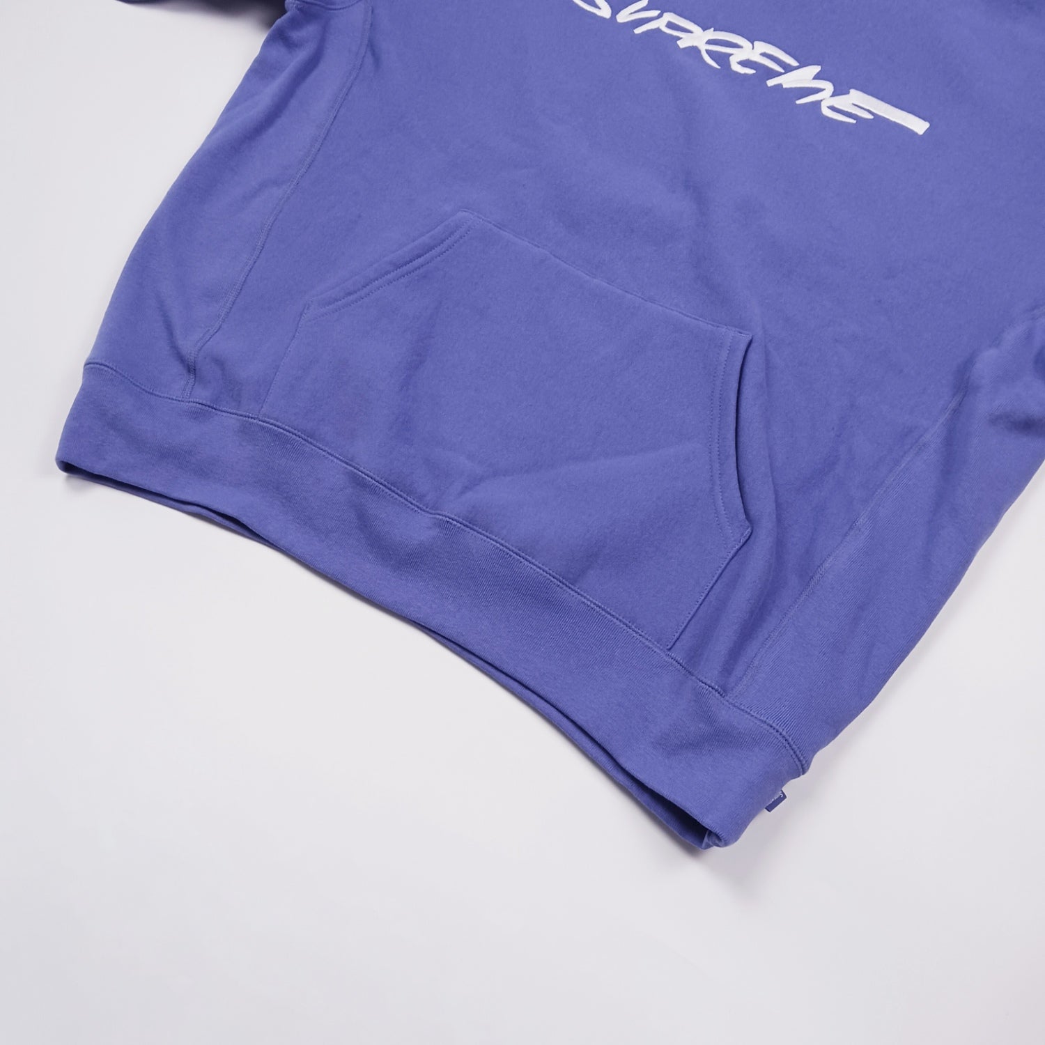 【新品】Supreme シュプリーム フューチュラロゴプルオーバーパーカー パープル XL