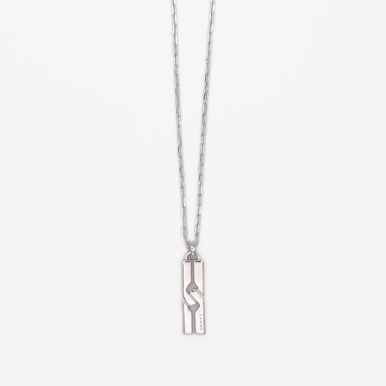 新品仕上済 GUCCI グッチ ノット プレート ネックレス SV925 社外チェーン