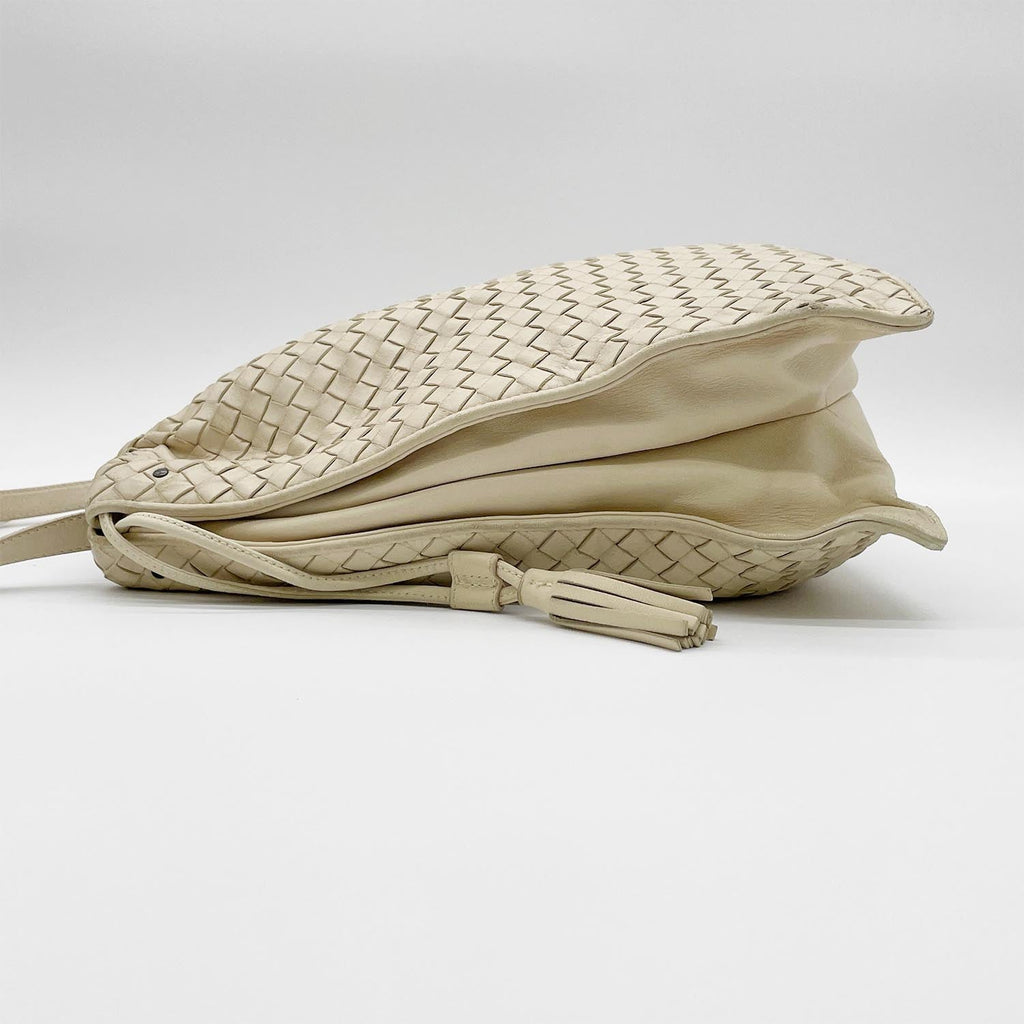 BOTTEGA VENETA ボッテガヴェネタ ショルダーバッグ 巾着 クロスボディ