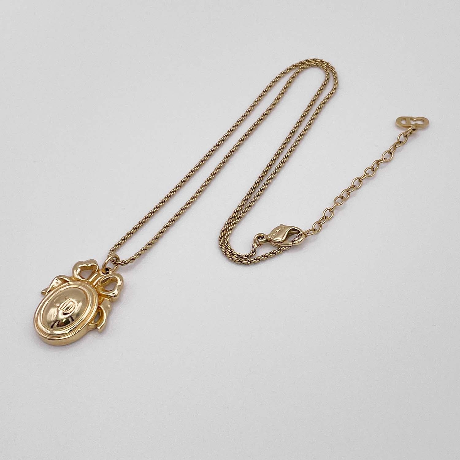 Dior ディオール ネックレス ロゴ リボン ラウンド ペンダント 乙女チック ヴィンテージ