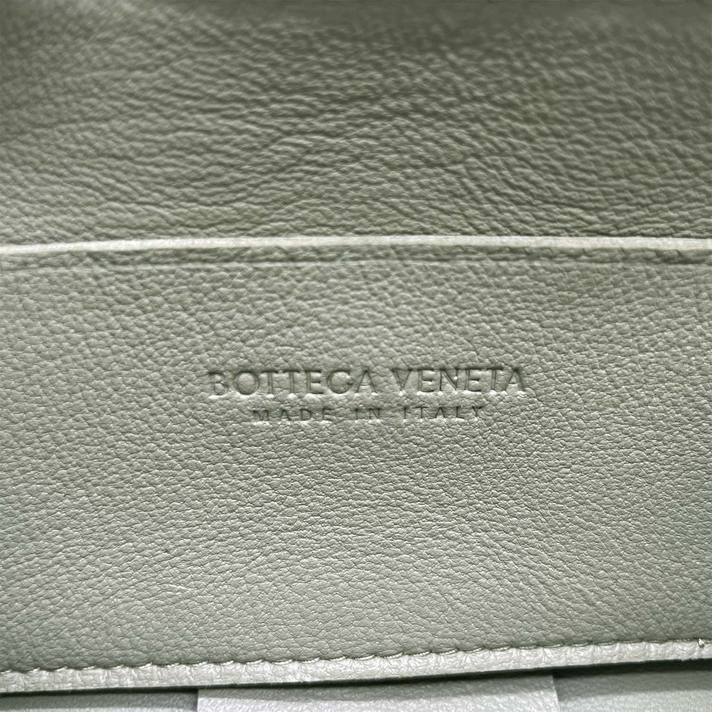 BOTTEGA VENETA ボッテガヴェネタ キャンディカセット ショルダーバッグ くすみカラー