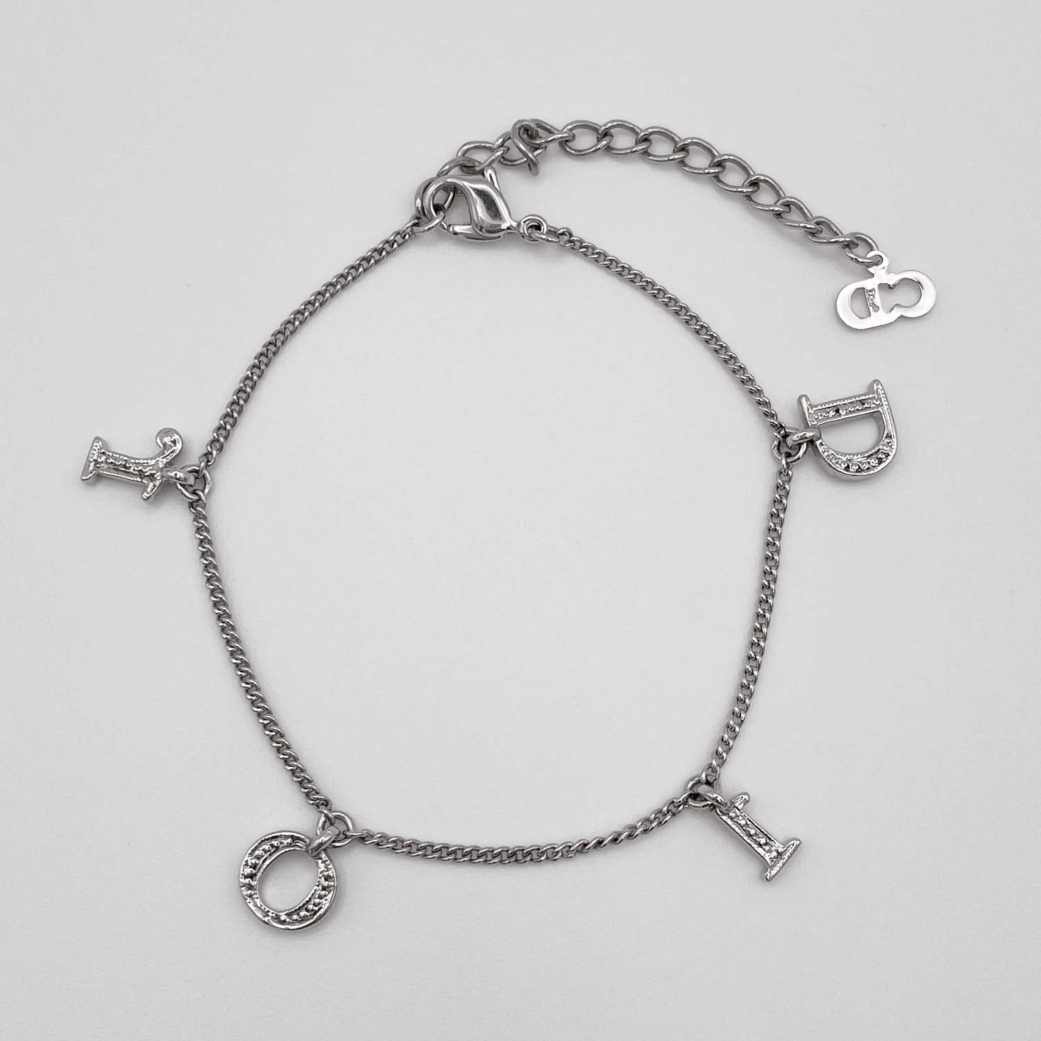 Dior ディオール ブレスレット 17cm〜23cmj ラインストーン ロゴ ガーランド スイング