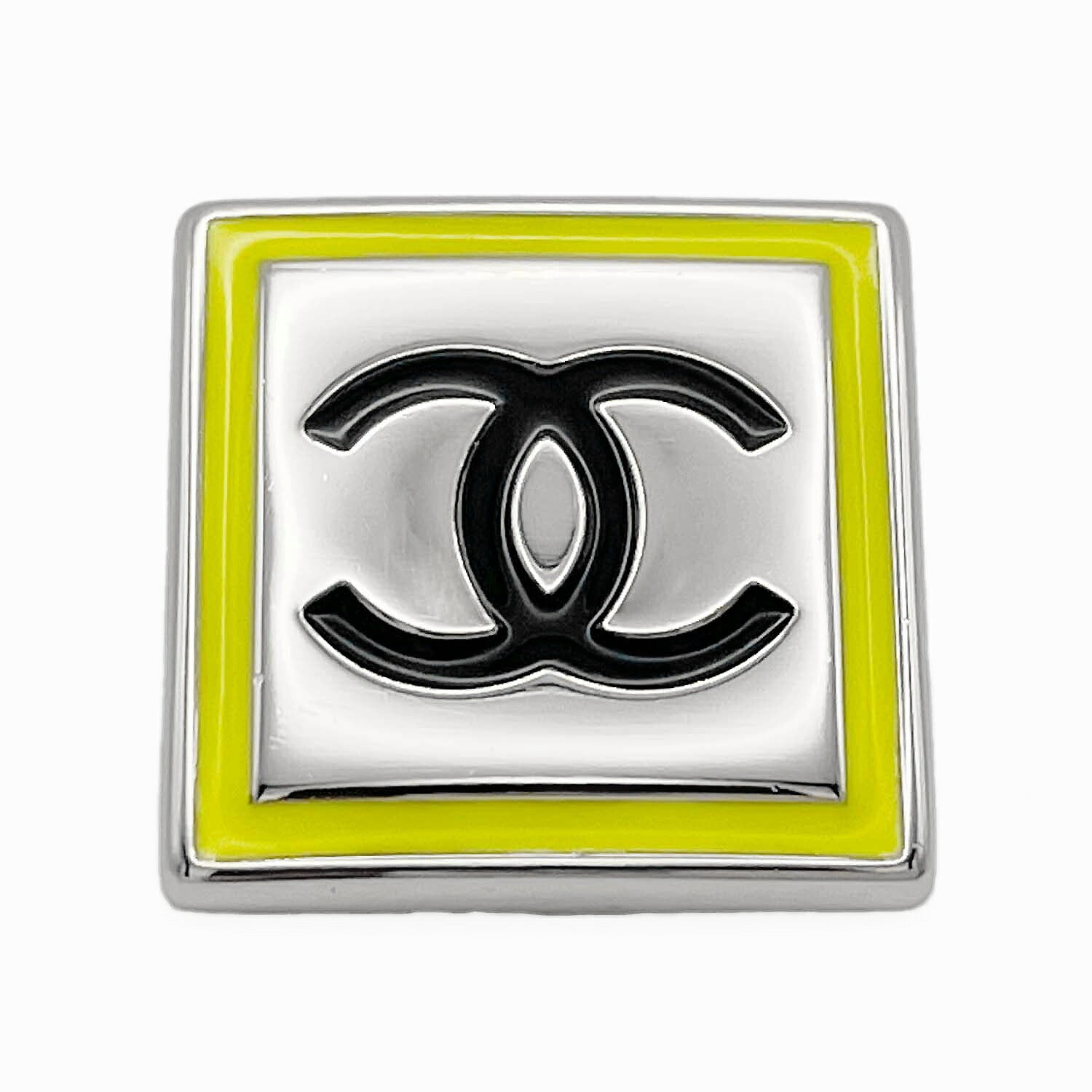 CHANEL シャネル ピンバッジ ココマーク 2cm×2cm ブローチ 21AW ネオンカラー