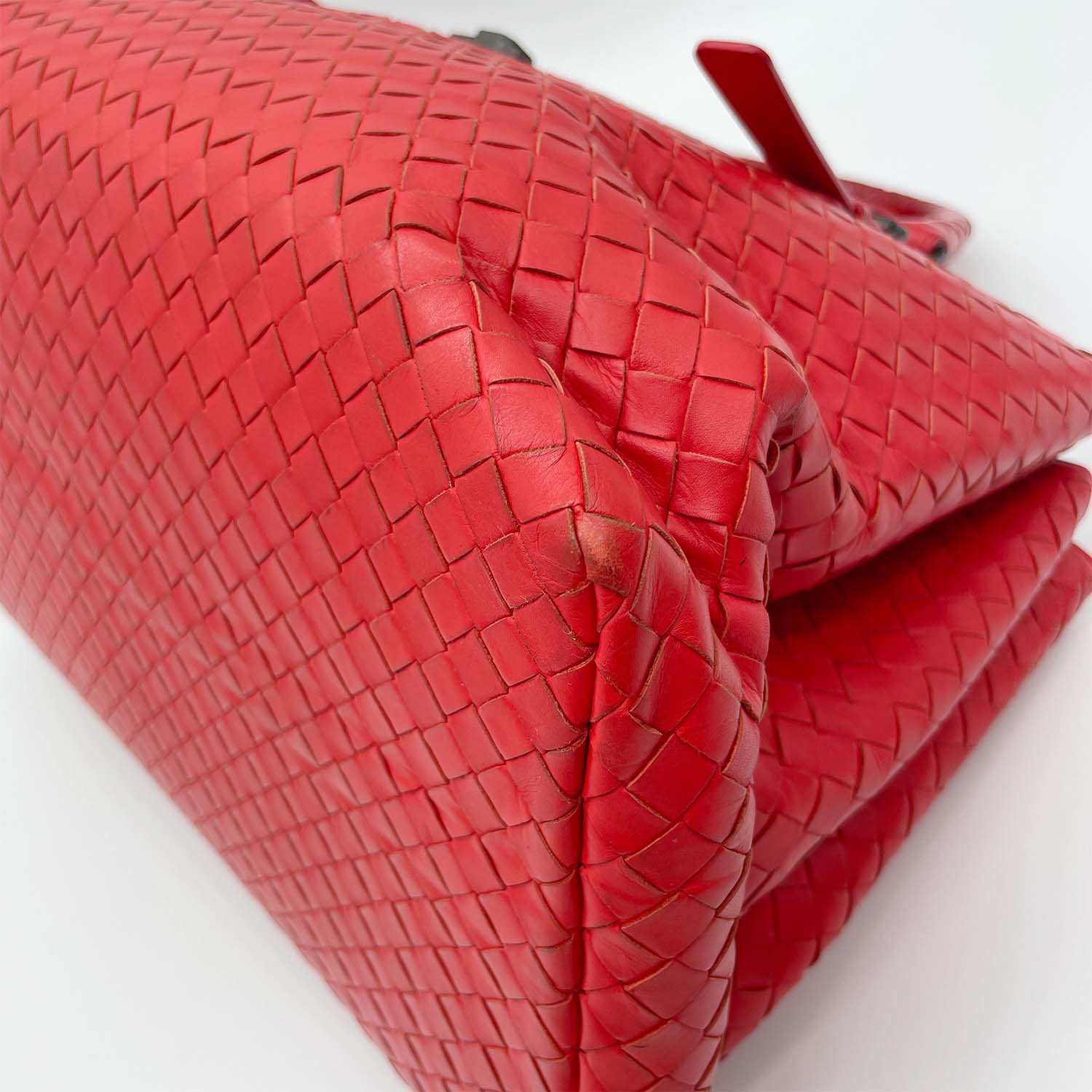 BOTTEGA VENETA ボッテガヴェネタ ハンドバッグ ローマ イントレチャート レッド 鍵付