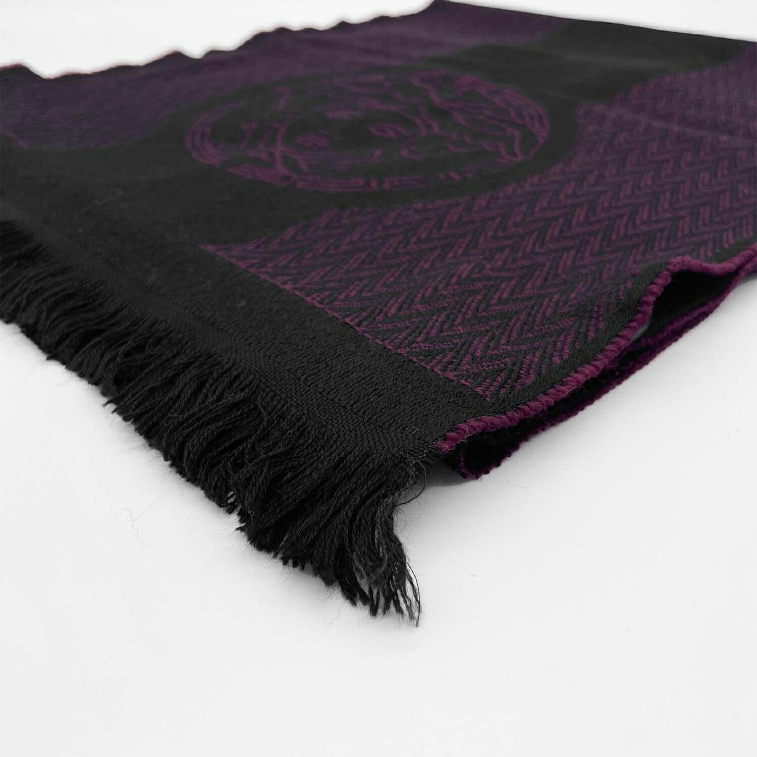 VERSACE ヴェルサーチェ 100cm×36cm メドゥーサ マフラー ブラック/パープル