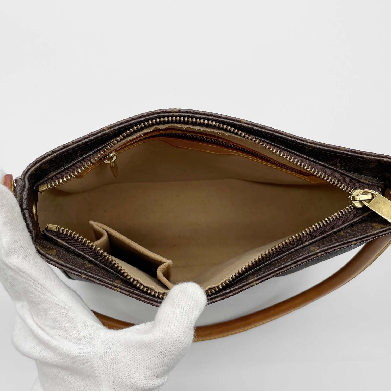 LOUIS VUITTON ルイヴィトン モノグラム ルーピングMM