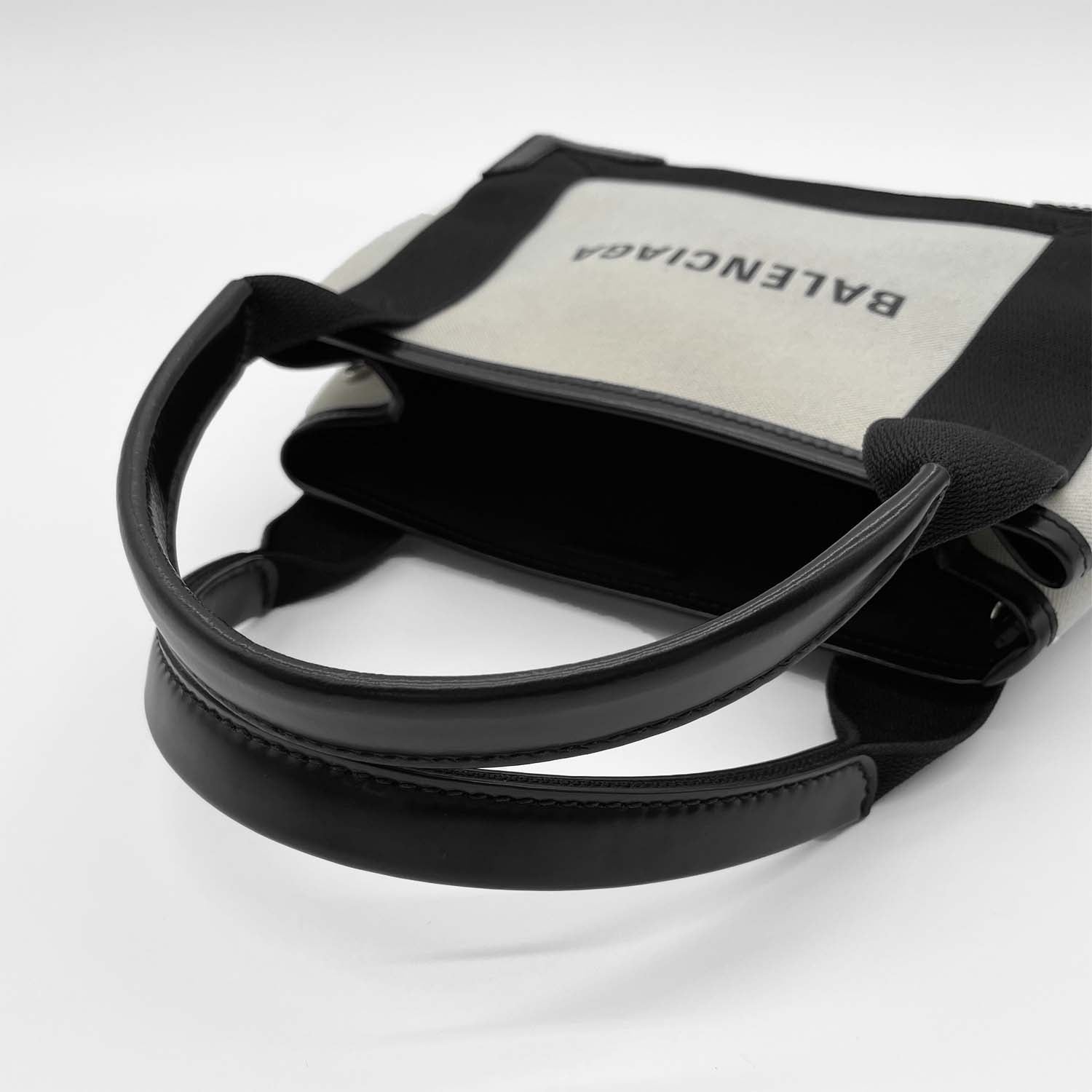 BALENCIAGA バレンシアガ ハンドバッグ ネイビーカバス XS 390346 トート
