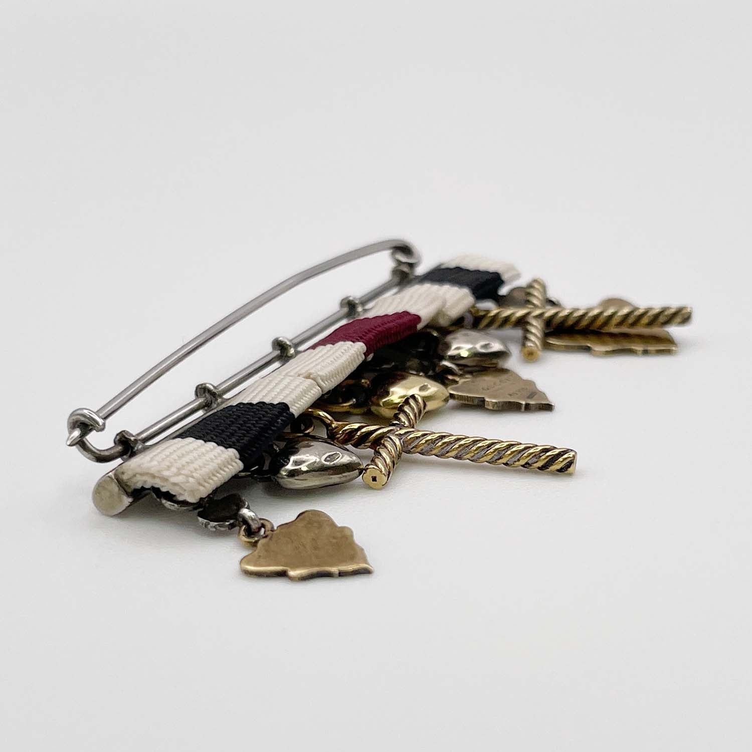 GUCCI グッチ ブローチ クレスト ハート クロス リボン SV925 ピンバッジ