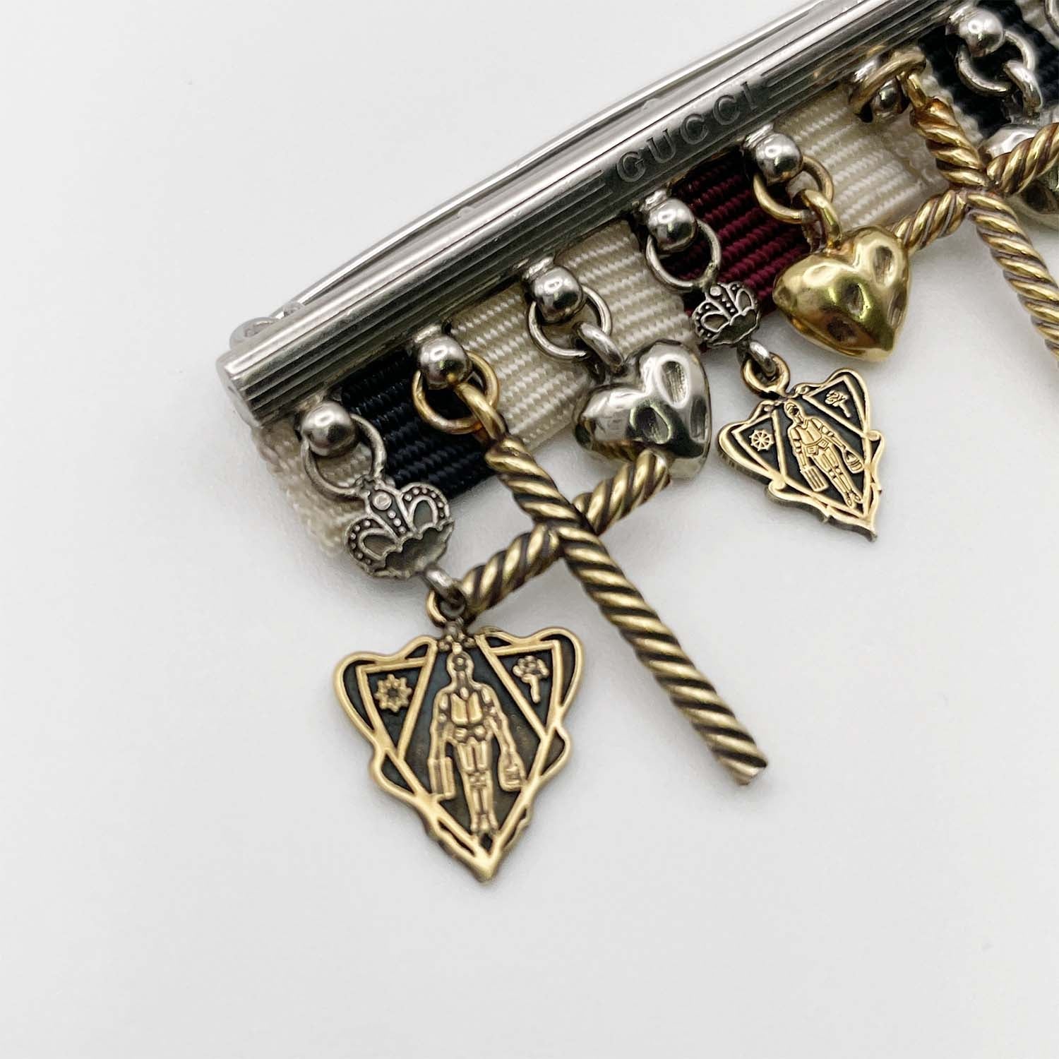 GUCCI グッチ ブローチ クレスト ハート クロス リボン SV925 ピンバッジ