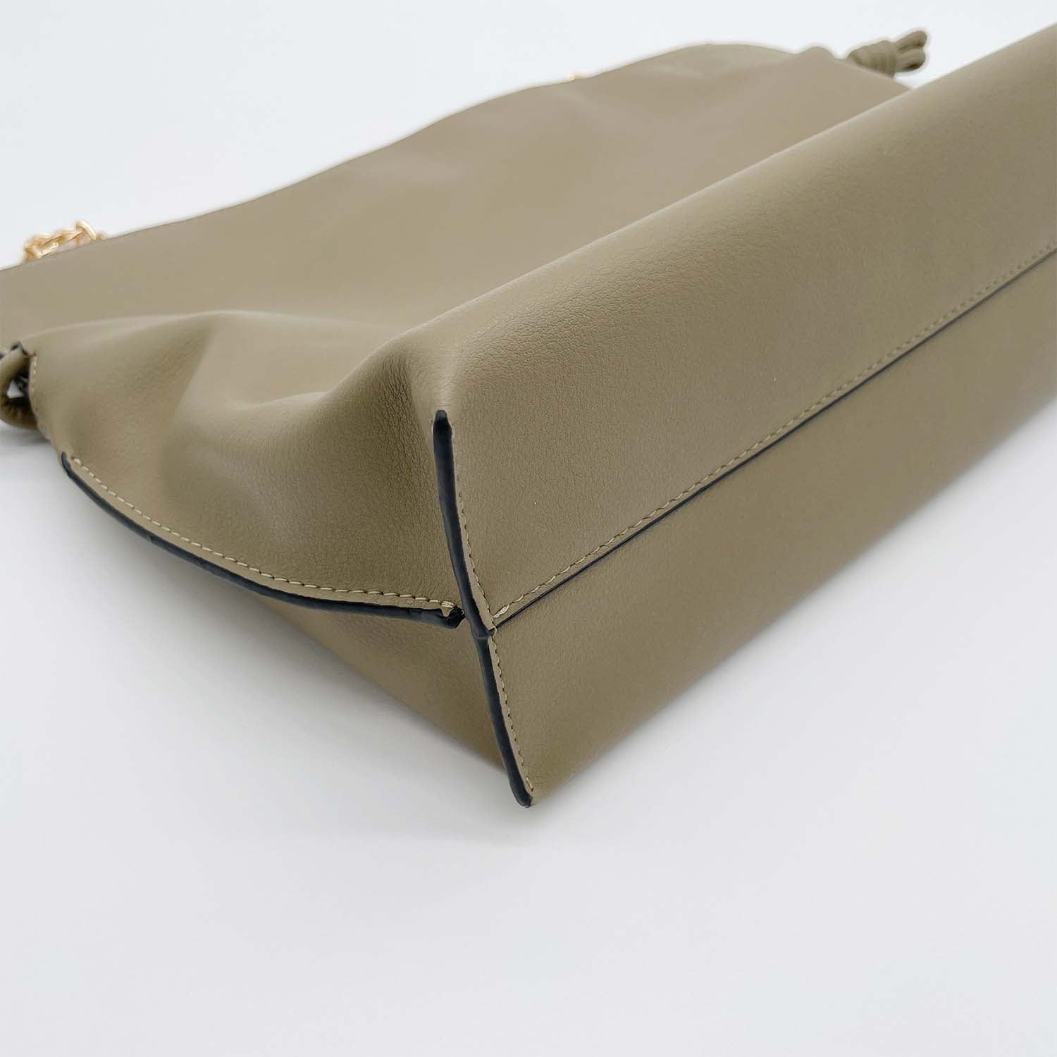 LOEWE ロエベ フラメンコクラッチ 巾着バッグ 社外ストラップ付 ベージュ