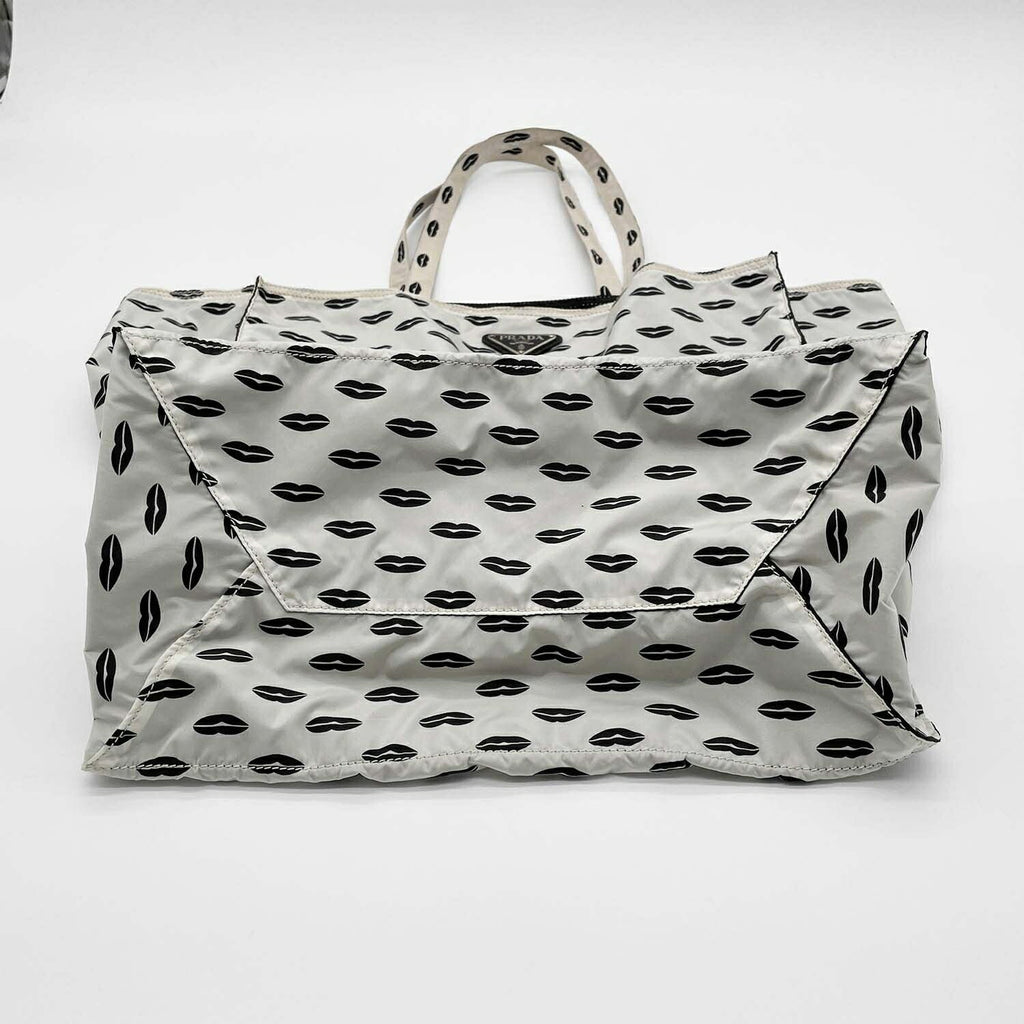 PRADA プラダ ナイロン エコバッグ トート リップ柄 リバーシブル 三角 トライアングルロゴ