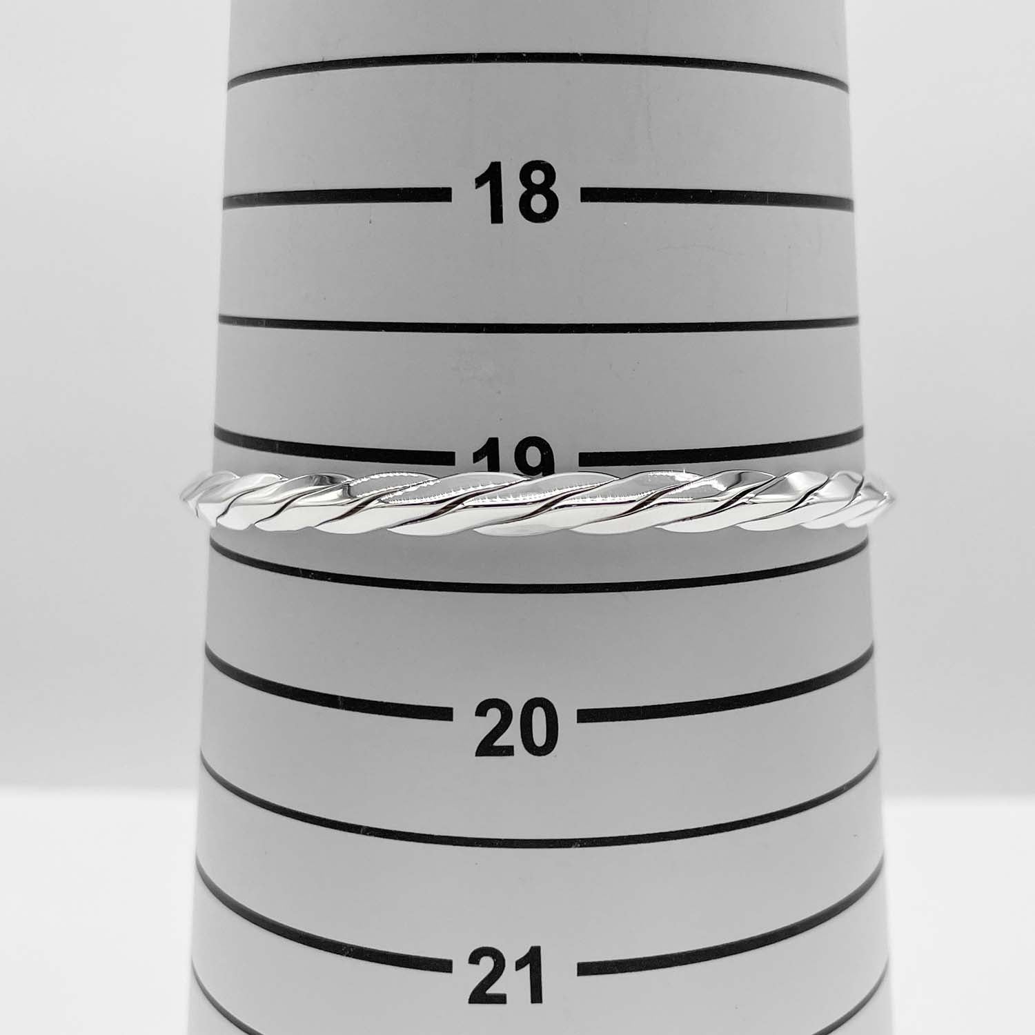 Tiffany&Co. ティファニー 20cm ナイフエッジ ツイスト バングル SV925 新品仕上済