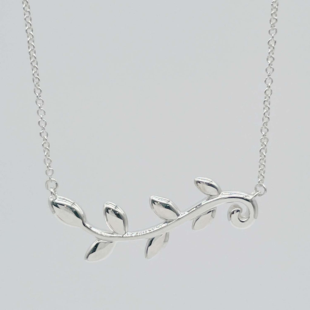 Tiffany&Co. ティファニー オリーブ リーフ ヴァイン ペンダント ネックレス SV925 新品仕上済