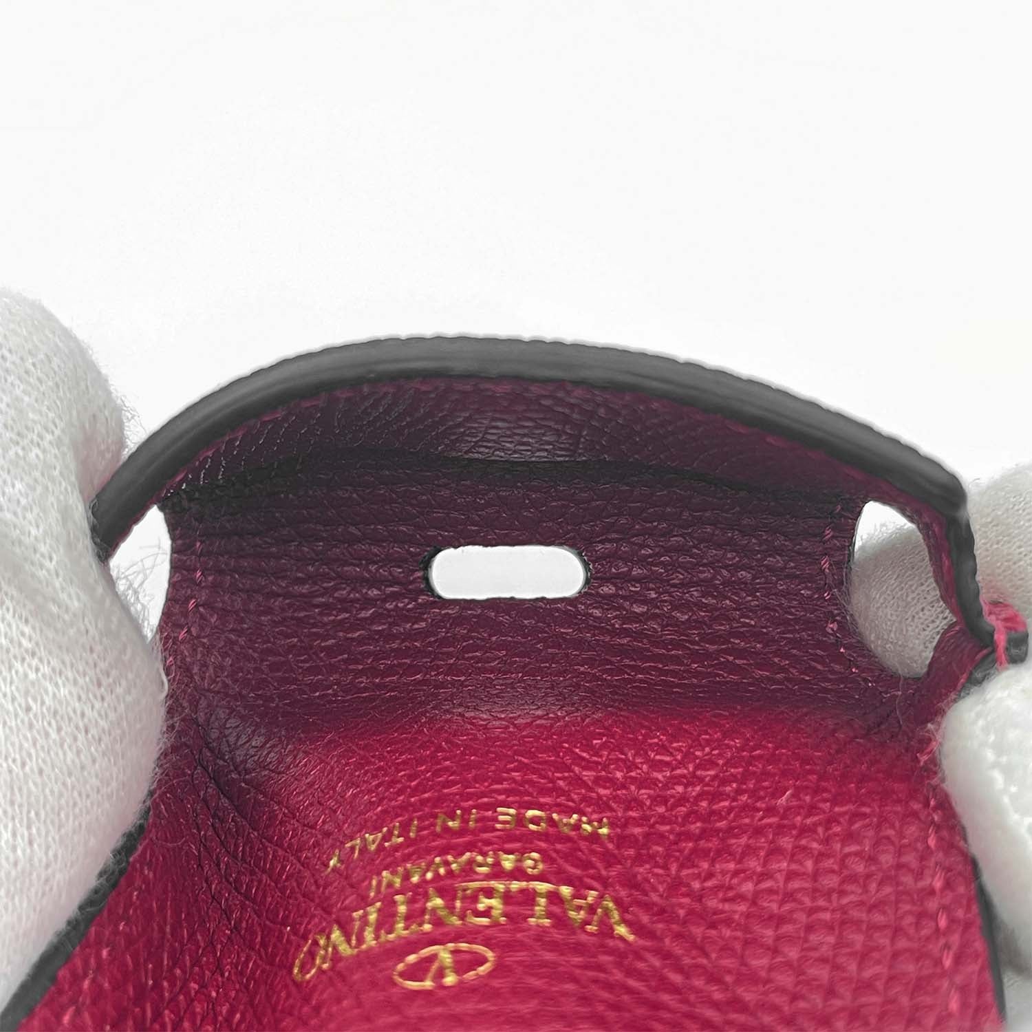 Valentino Garavani ヴァレンティノ AirPods ケース キーホルダー 小物入れ