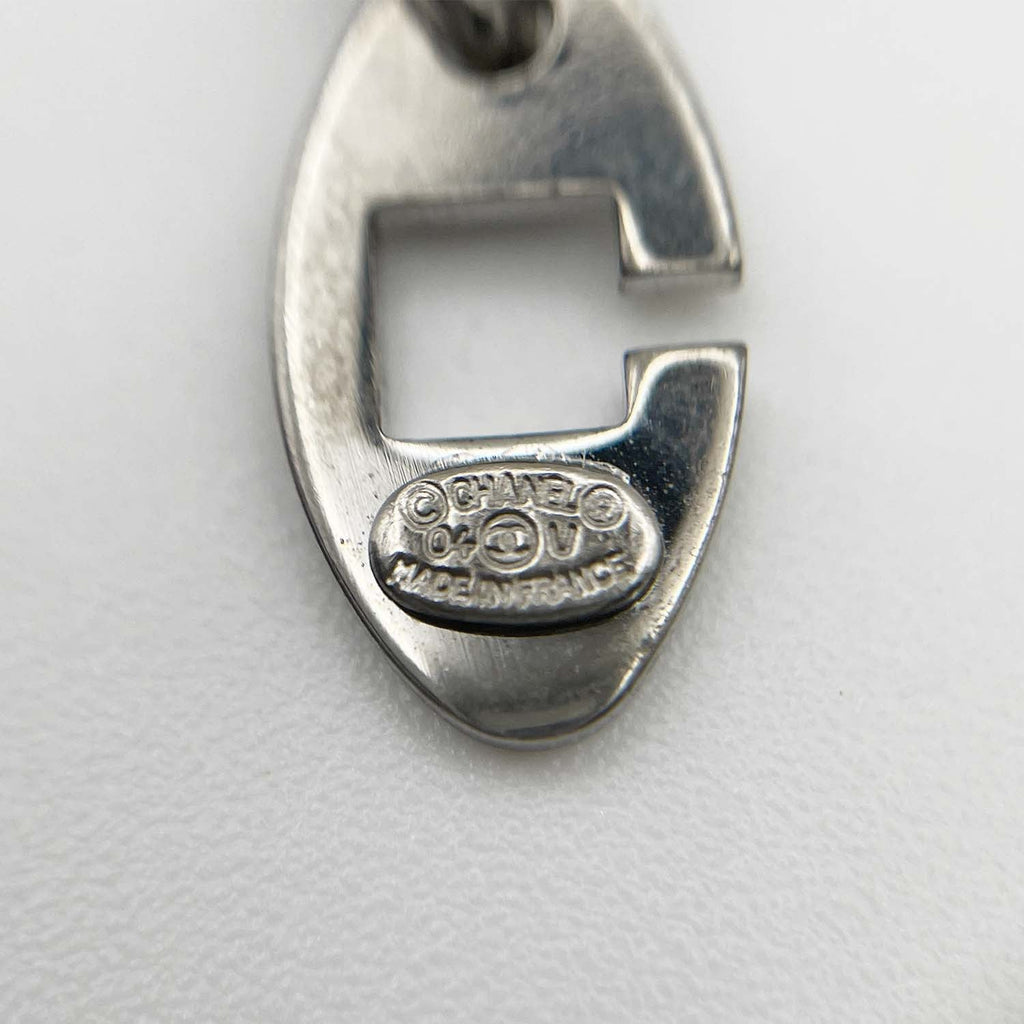 CHANEL シャネル ドッグタグ バッグチャーム ロゴ 04V シルバー