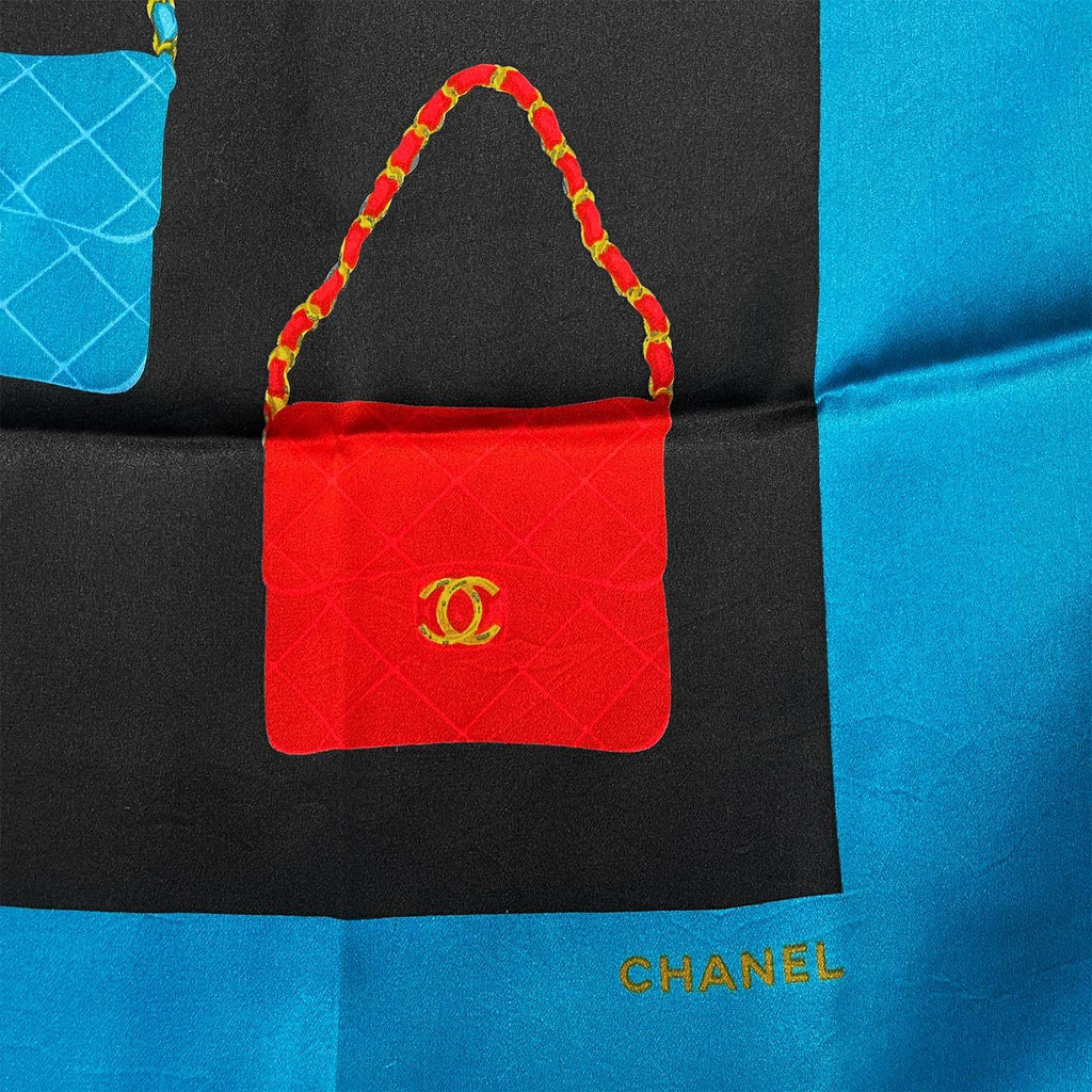 CHANEL シャネル スカーフ 92cm×86cm マトラッセ ココマーク
