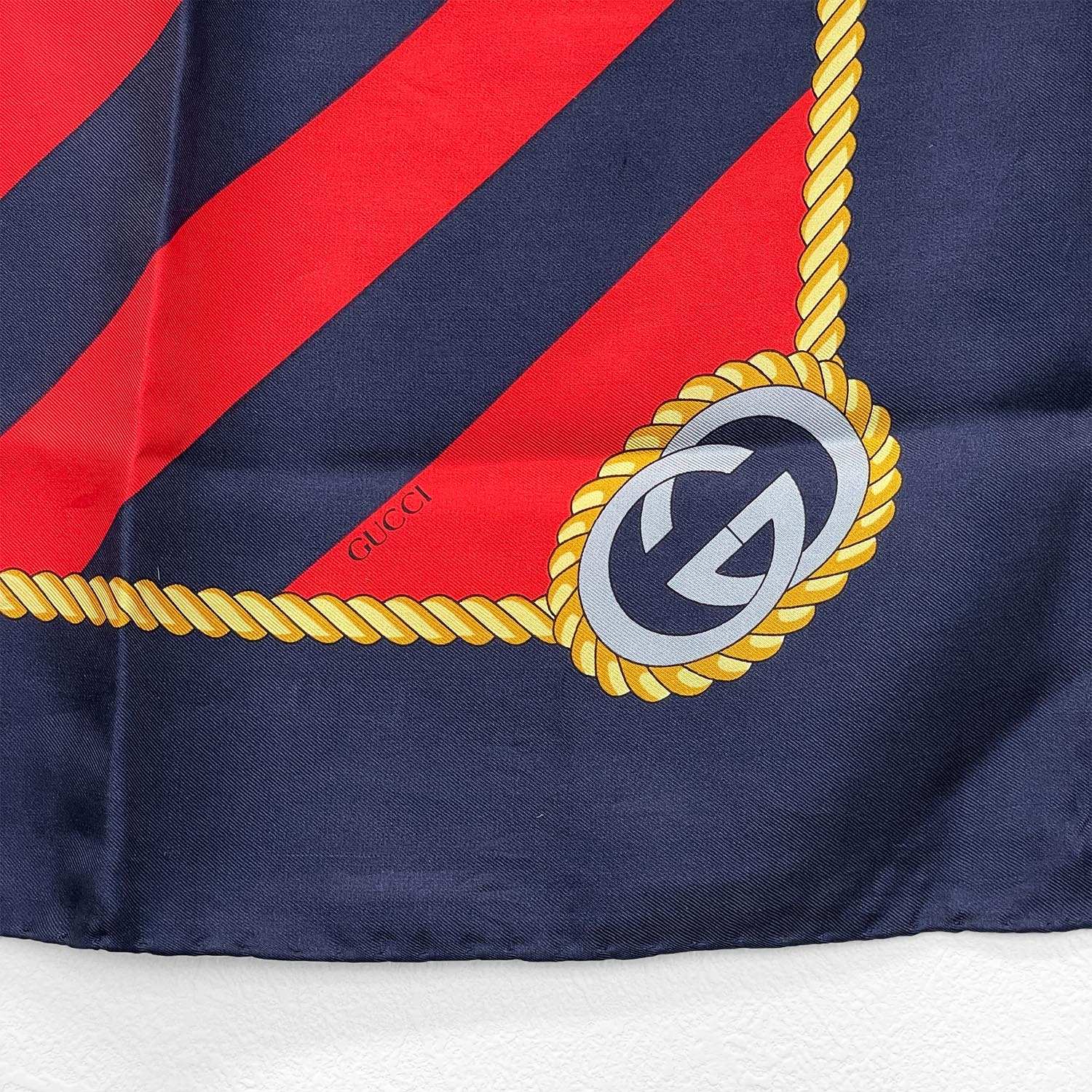 GUCCI グッチ スカーフ 88cm×87cm レジメンタル ストライプ