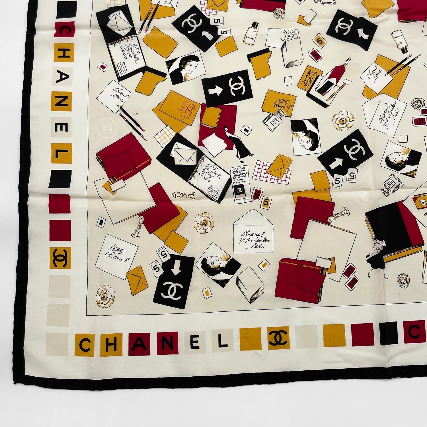 CHANEL シャネル スカーフ 89cm×89cm マドモアゼル ロゴ ココマーク ラブレター