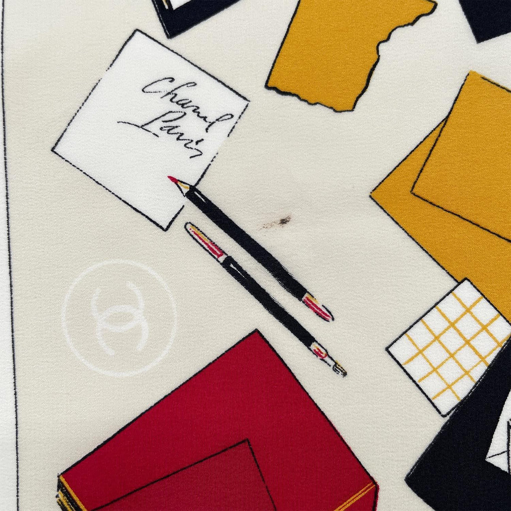 CHANEL シャネル スカーフ 89cm×89cm マドモアゼル ロゴ ココマーク ラブレター