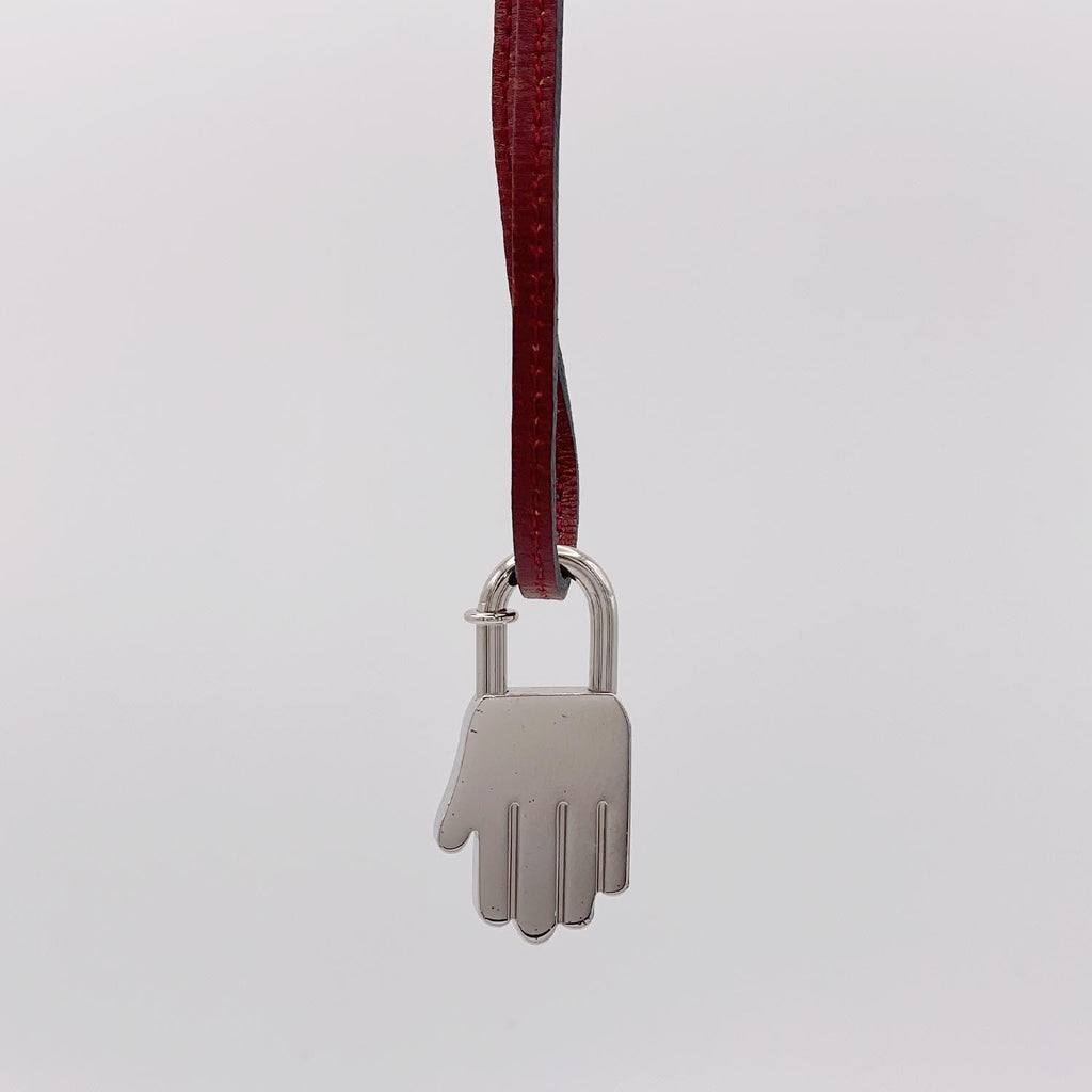 HERMES エルメス カデナ La Main ハンド チャーム ネックレス ラ二エール